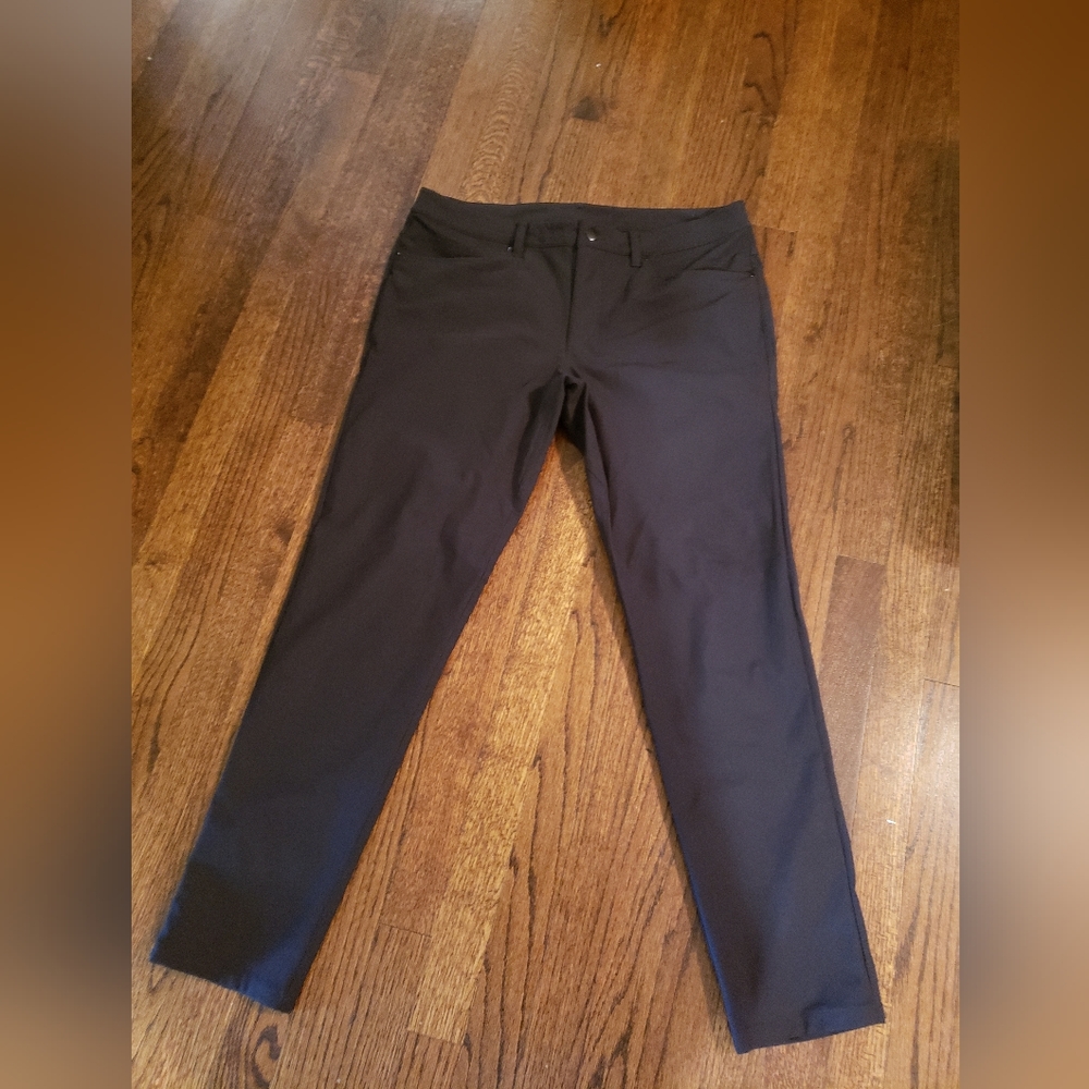 Lululemon ABC classic fit warpstreme 34